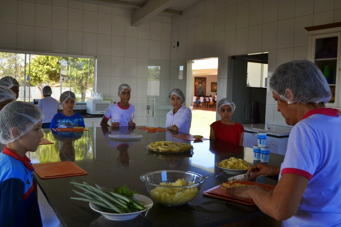 Cooking class at Casa da Criança